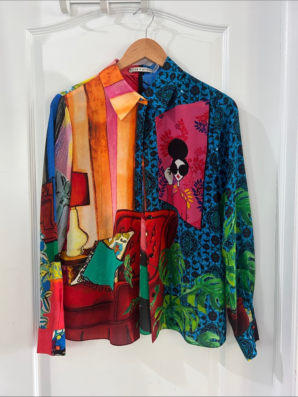 Like new Alice and Olivia Willa silk blouse - Picture 4 of 11